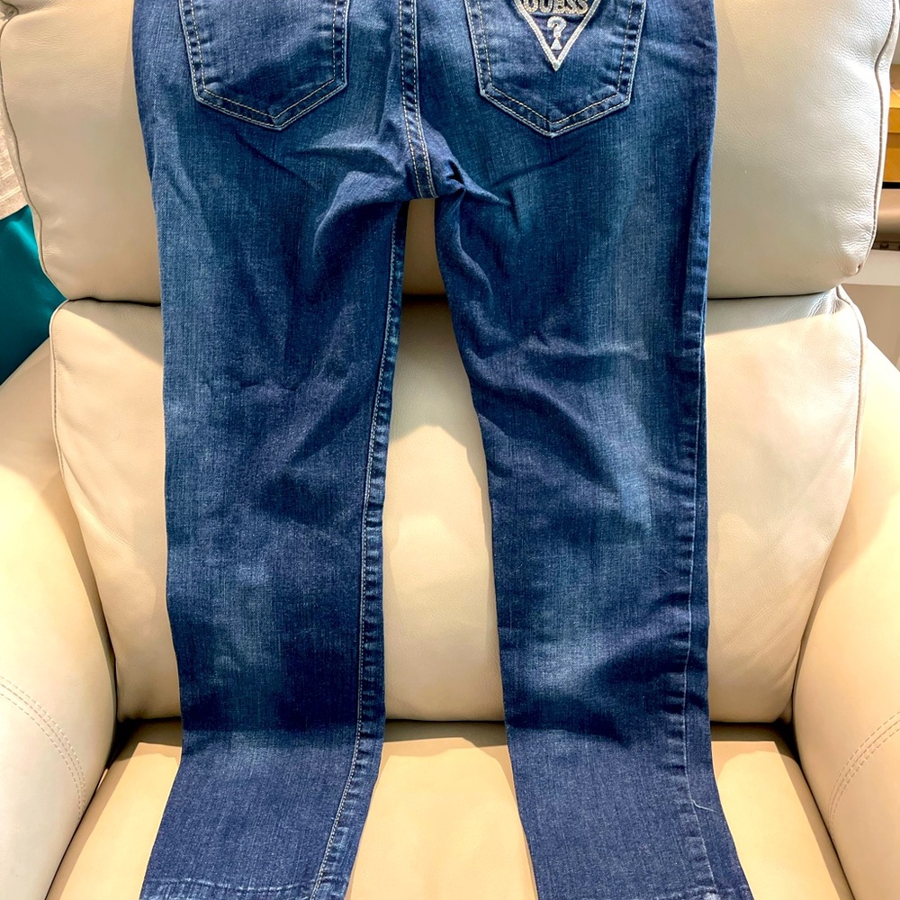Guess Jeans - Picture 2 of 13